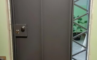 тамбурная стальная дверь от производителя
